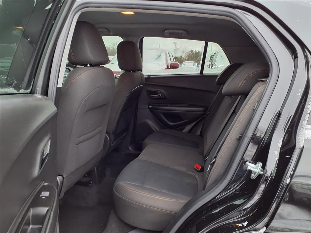 Thumbnail: 2021 Chevrolet Trax - 11