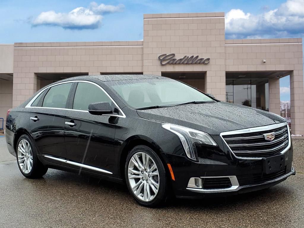 2018 Cadillac XTS Luxury photo 3