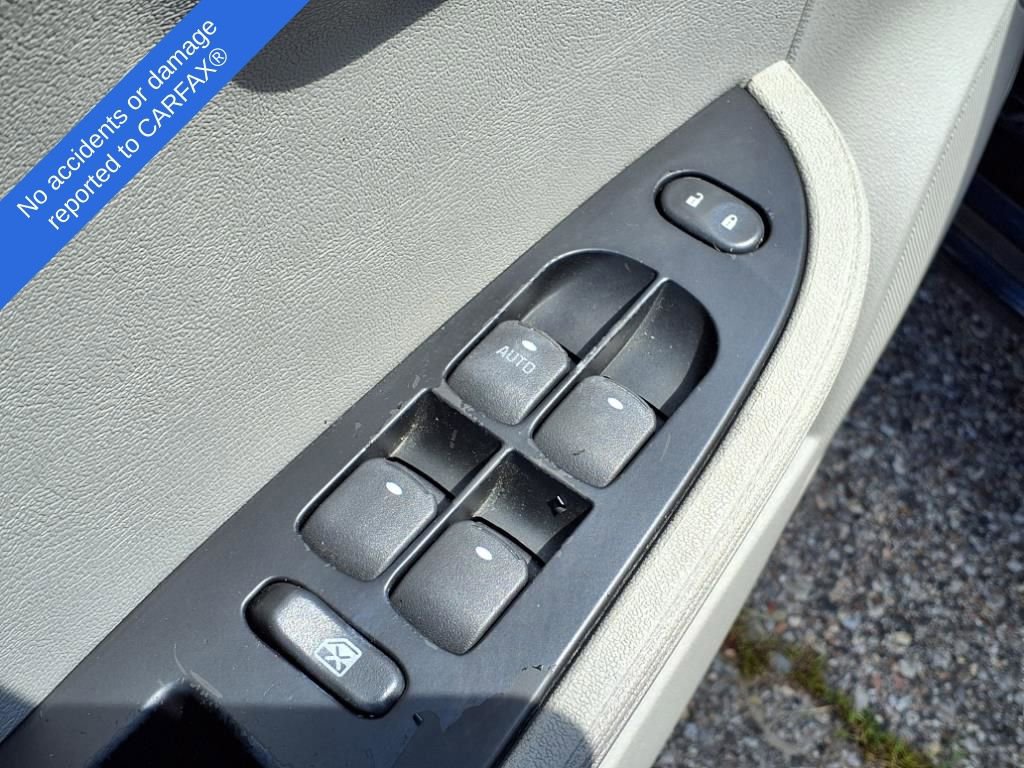 Thumbnail: 2007 Saturn Aura - 14