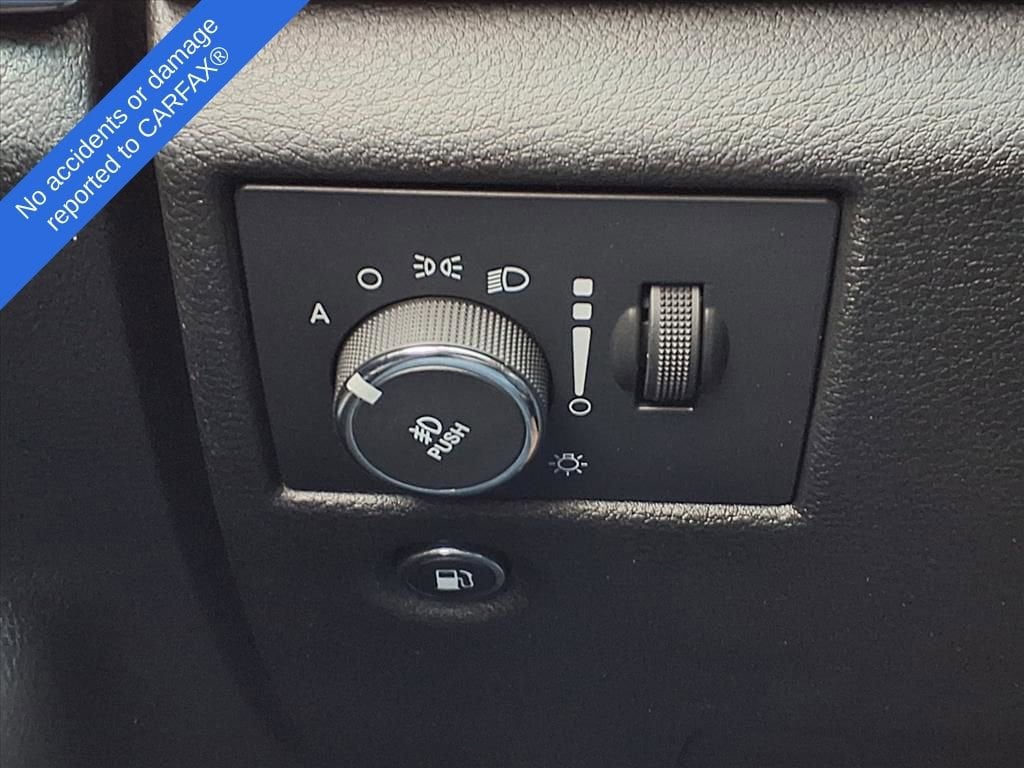 Thumbnail: 2015 Jeep Grand Cherokee - 28