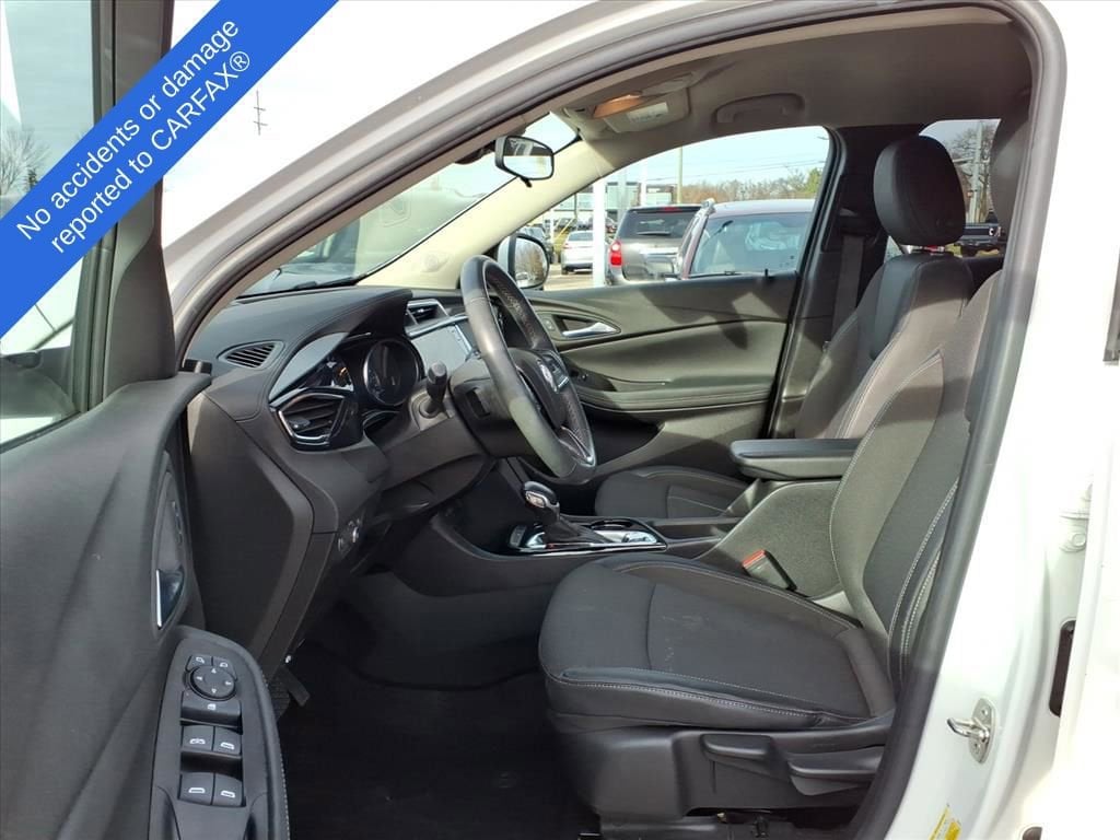 Thumbnail: 2022 Buick Encore GX - 18