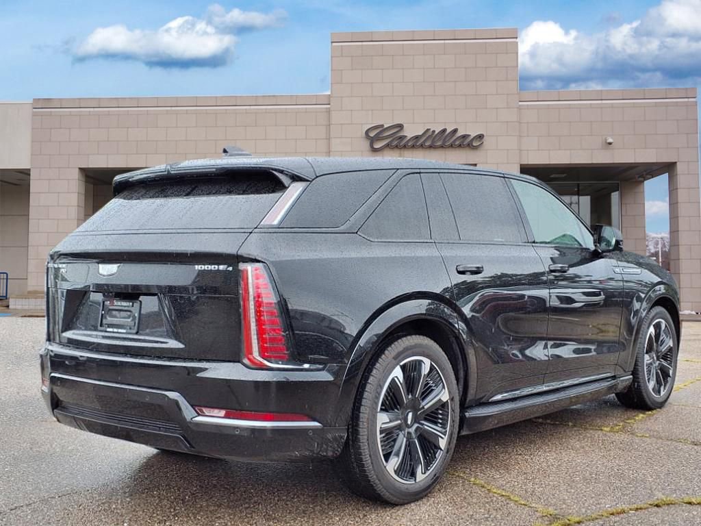 2025 Cadillac Escalade IQ Sport photo 3