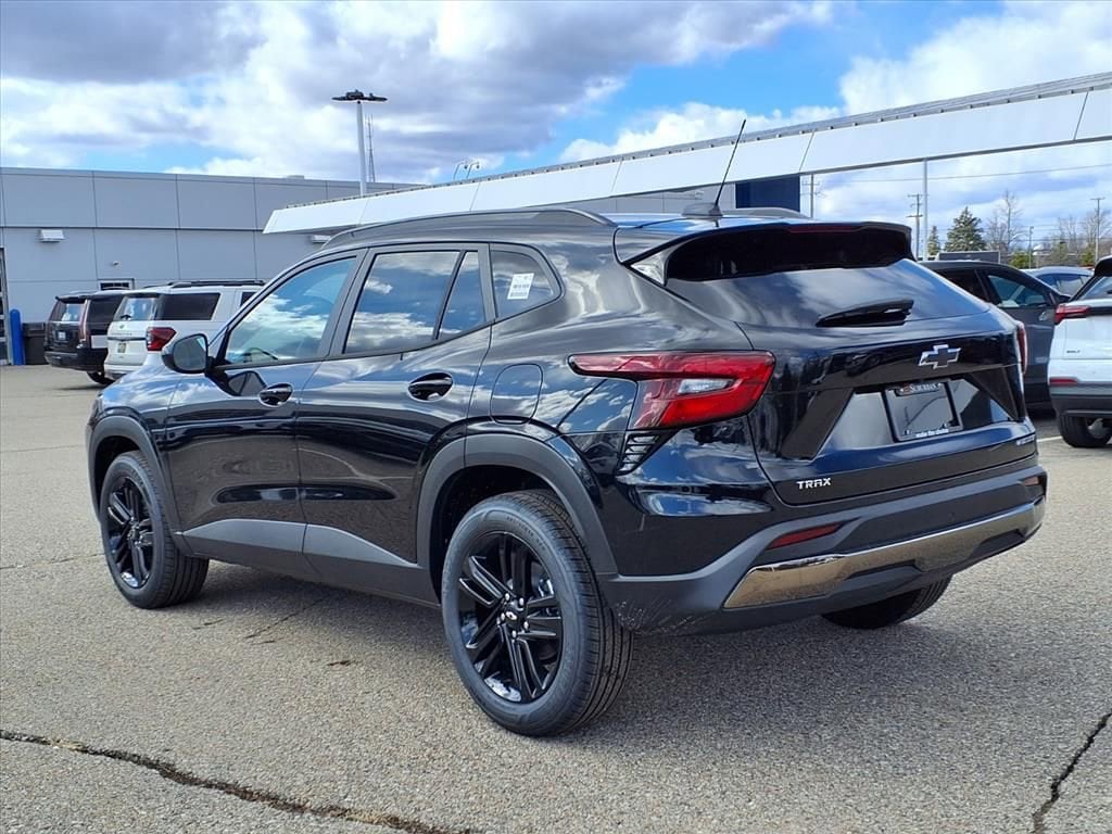Thumbnail: 2026 Chevrolet Trax - 6