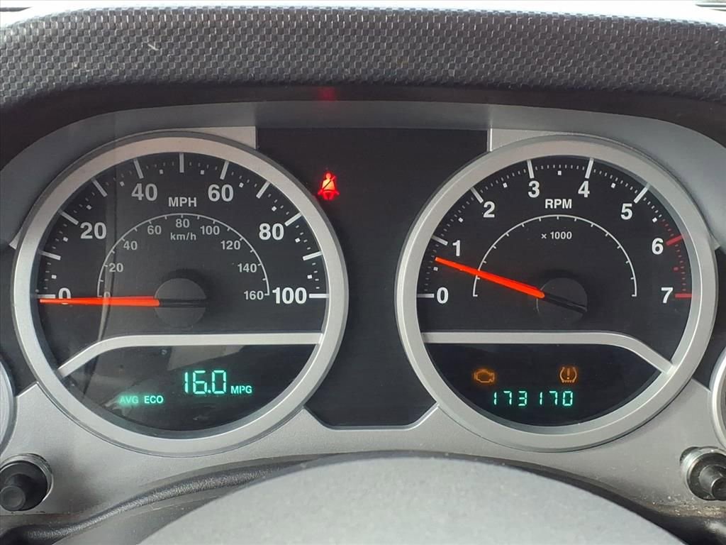 Thumbnail: 2010 Jeep Wrangler - 18