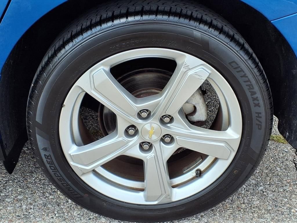 Thumbnail: 2017 Chevrolet Volt - 9