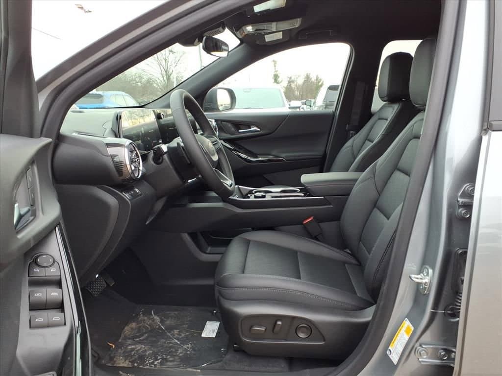 Thumbnail: 2026 Chevrolet Equinox - 14