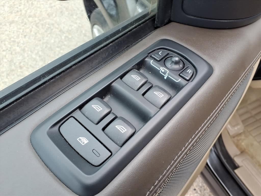 Thumbnail: 2011 Land Rover Range Rover Sport - 15