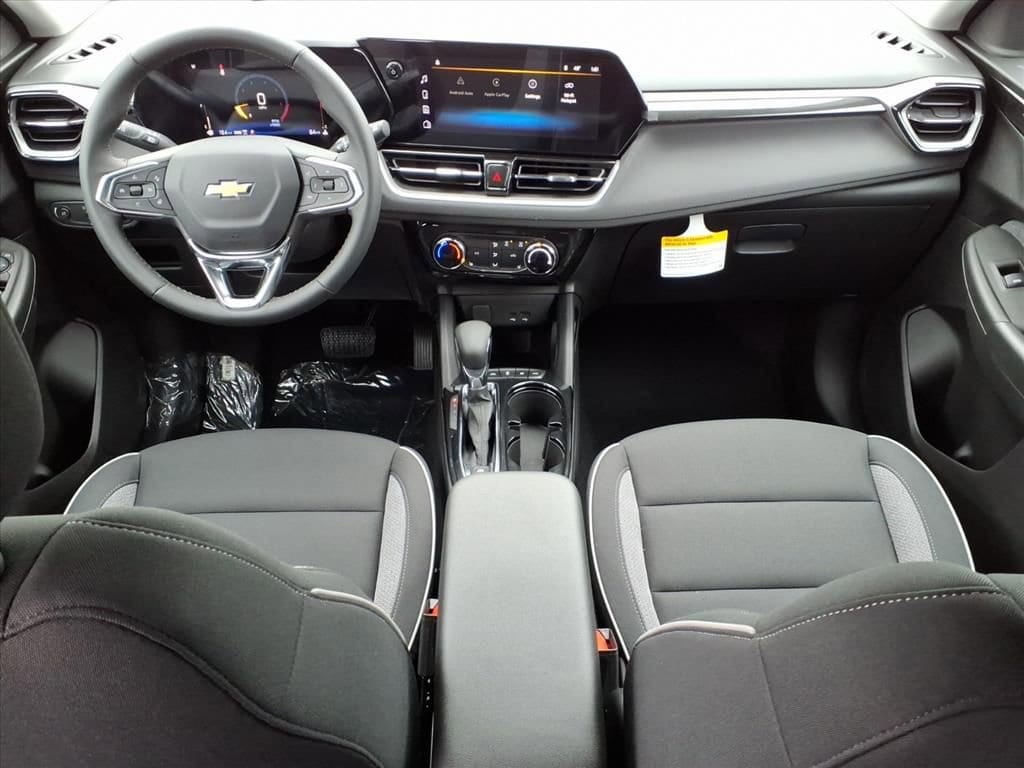 Thumbnail: 2026 Chevrolet TrailBlazer - 11