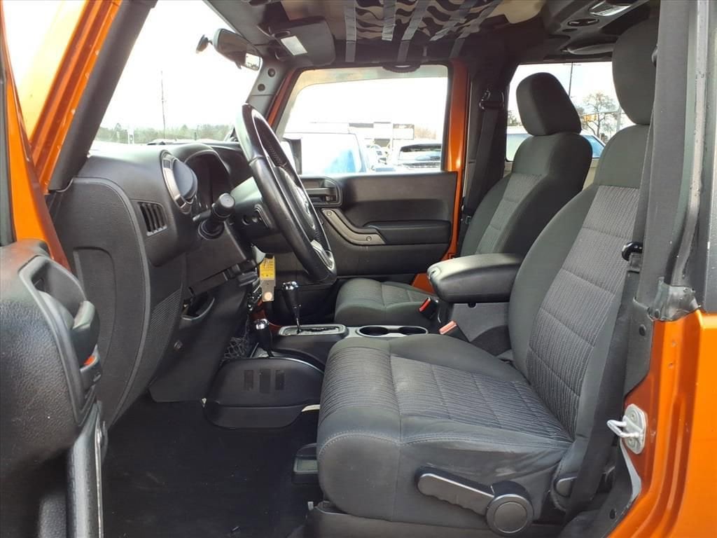 Thumbnail: 2011 Jeep Wrangler - 14