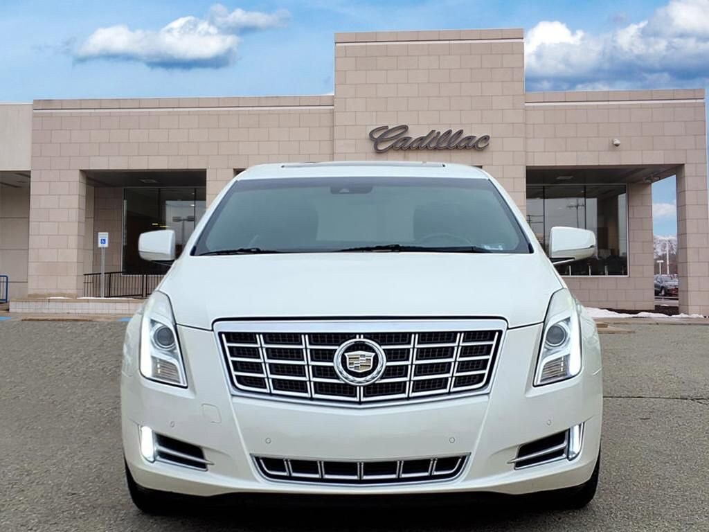 Used 2015 CADILLAC XTS Luxury Sedan