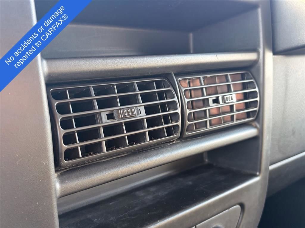 Thumbnail: 2016 Chevrolet Express - 29