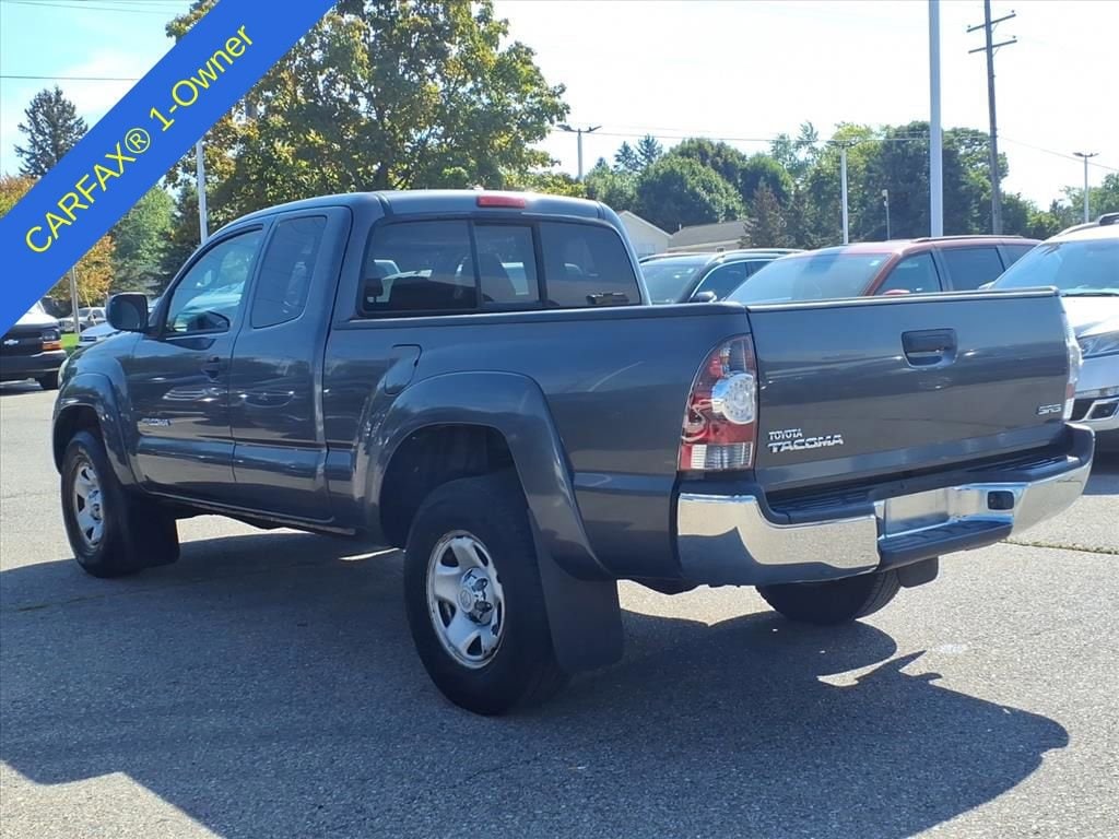 Thumbnail: 2011 Toyota Tacoma - 8