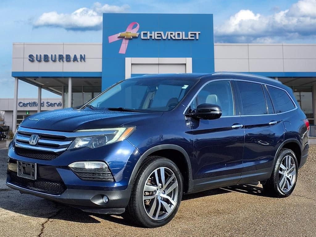 2017 Honda Pilot Touring's photo