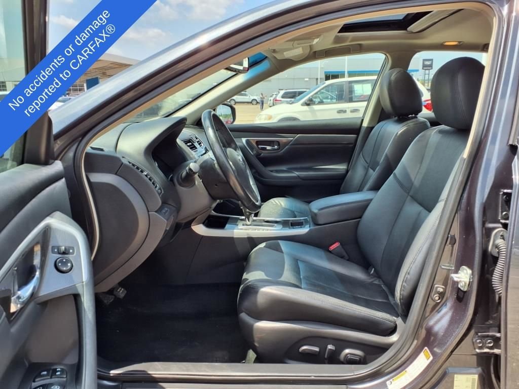 Thumbnail: 2013 Nissan Altima - 17