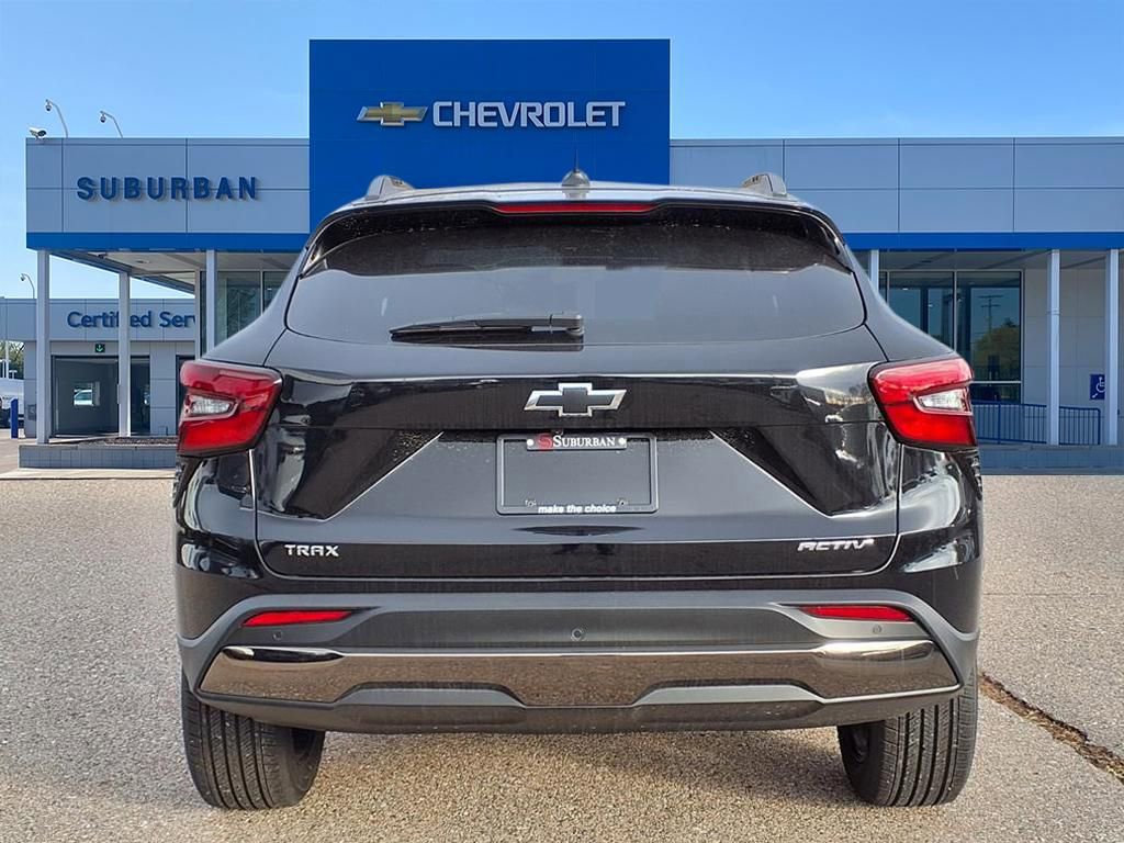 Thumbnail: 2026 Chevrolet Trax - 5
