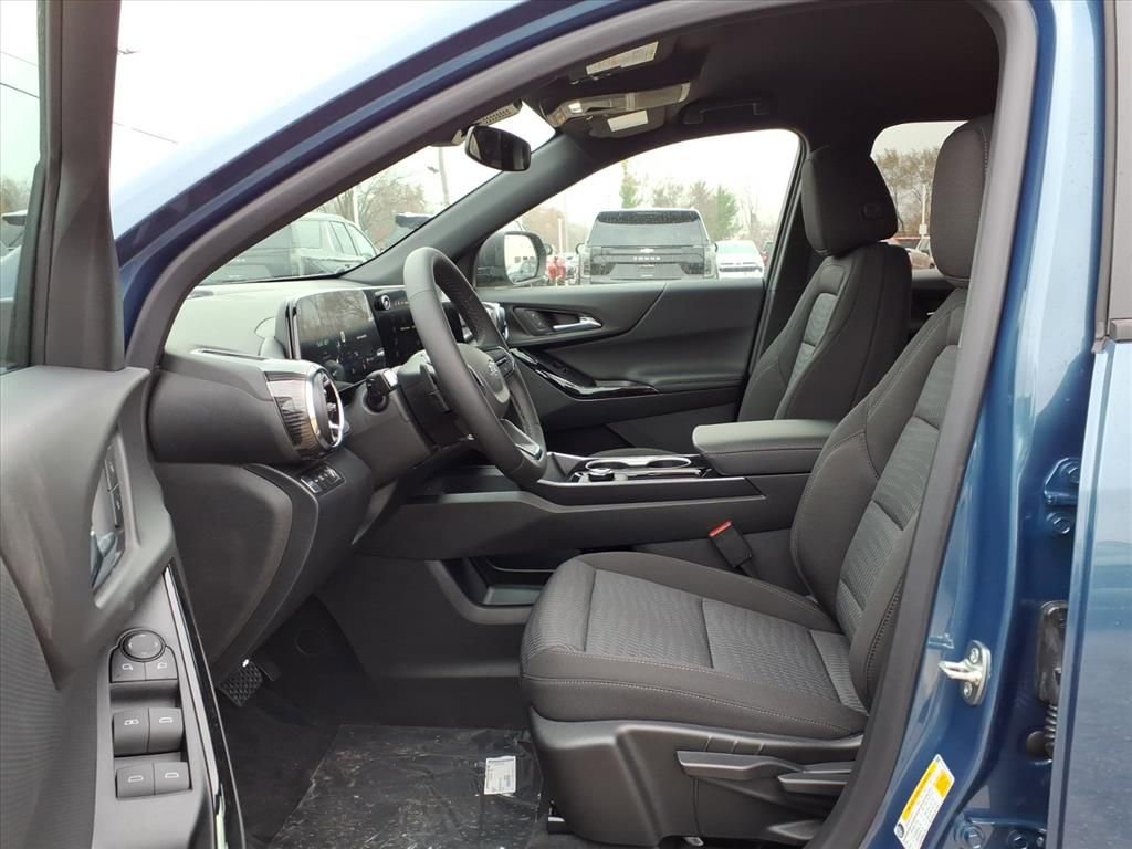 Thumbnail: 2026 Chevrolet Equinox - 14