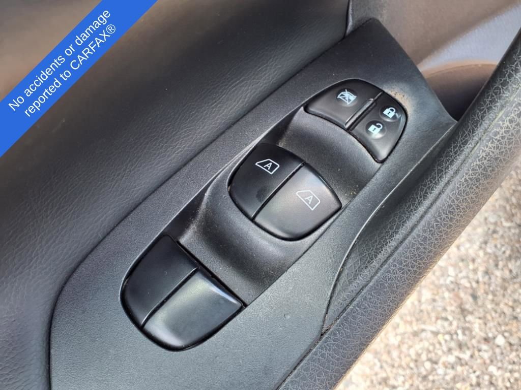 Thumbnail: 2013 Nissan Altima - 15