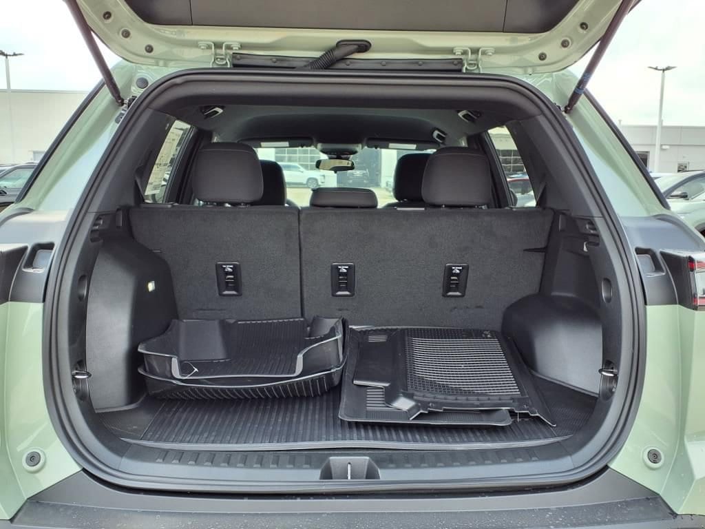 Thumbnail: 2026 Chevrolet Equinox - 8
