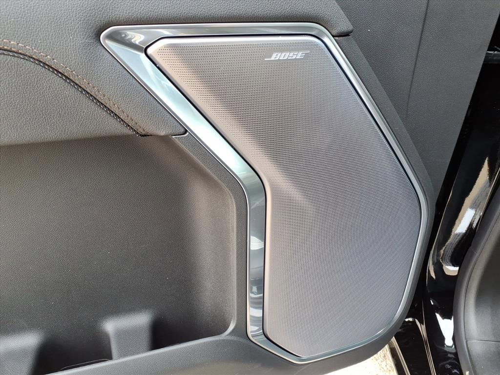 Thumbnail: 2026 Chevrolet Silverado 3500 - 15