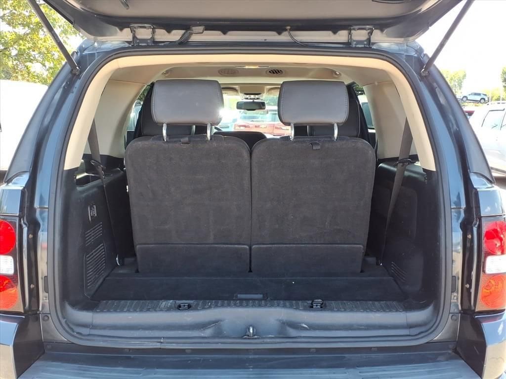 Thumbnail: 2010 Ford Explorer - 10
