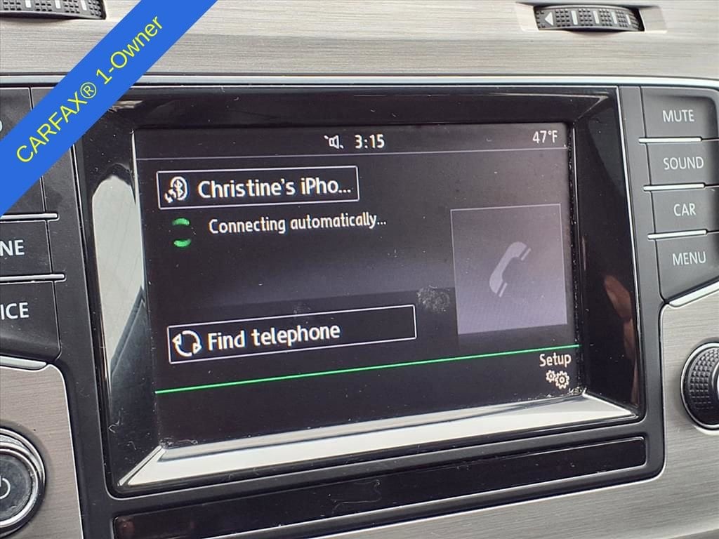 Thumbnail: 2015 Volkswagen e-Golf - 24