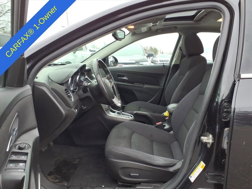 Thumbnail: 2014 Chevrolet Cruze - 17