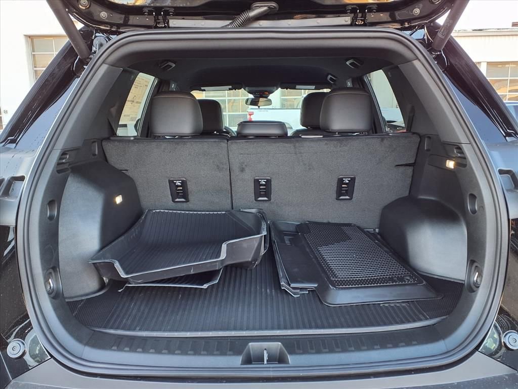 Thumbnail: 2026 Chevrolet Equinox - 8