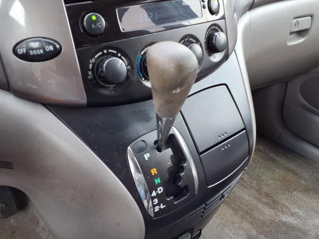 Thumbnail: 2008 Toyota Sienna - 20