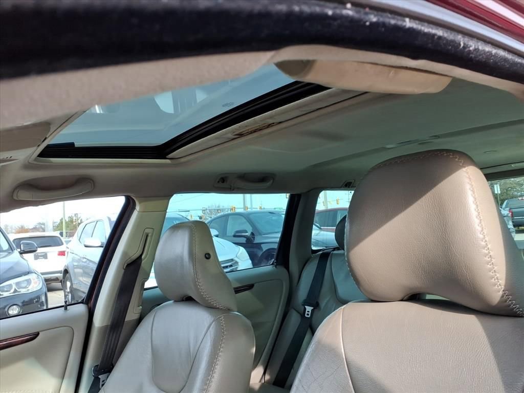 Thumbnail: 2006 Volvo XC70 - 18