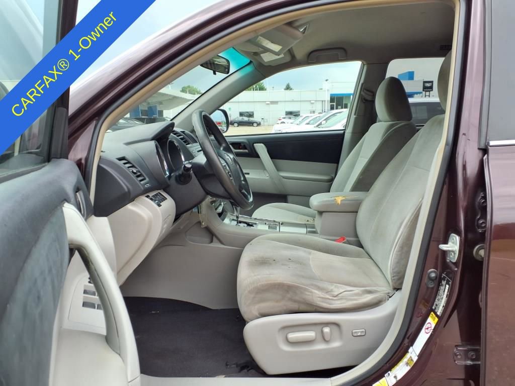 Thumbnail: 2012 Toyota Highlander - 18