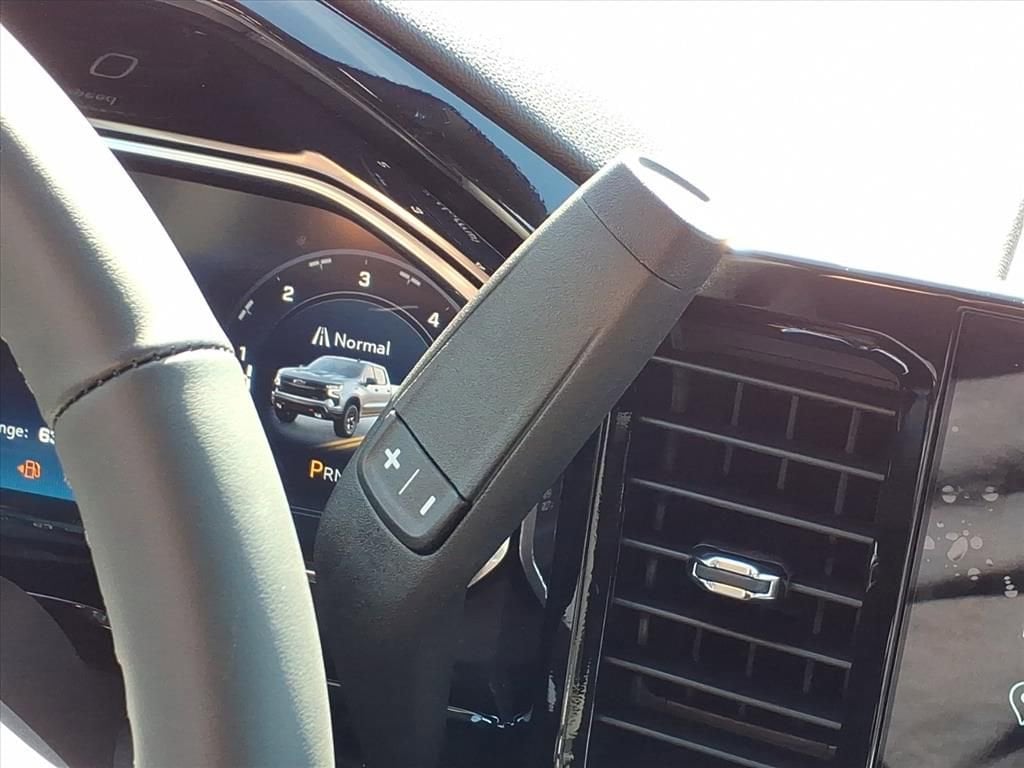 Thumbnail: 2026 Chevrolet Silverado 1500 - 17