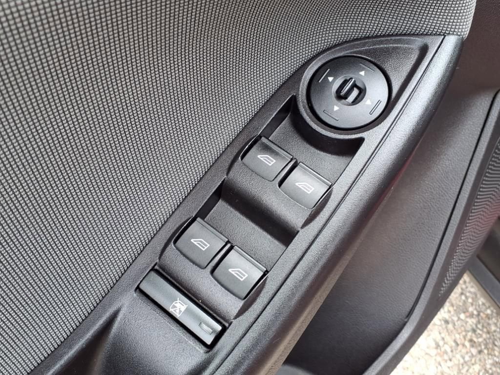 Thumbnail: 2013 Ford Focus - 14