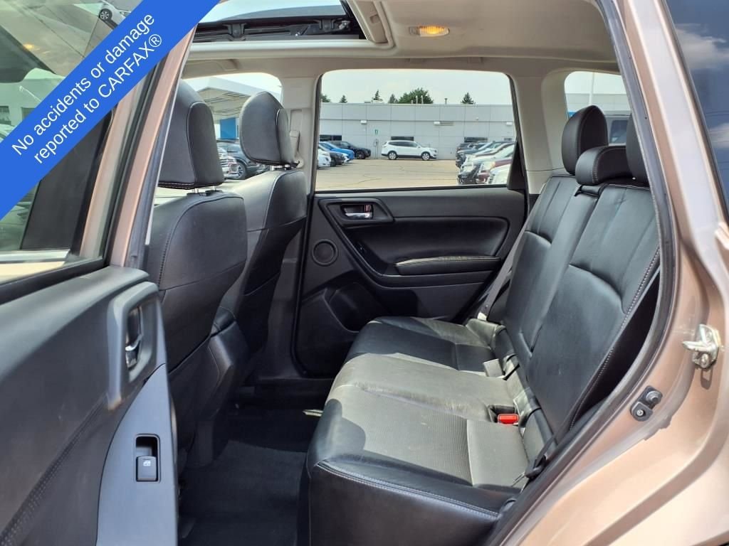 Thumbnail: 2015 Subaru Forester - 13