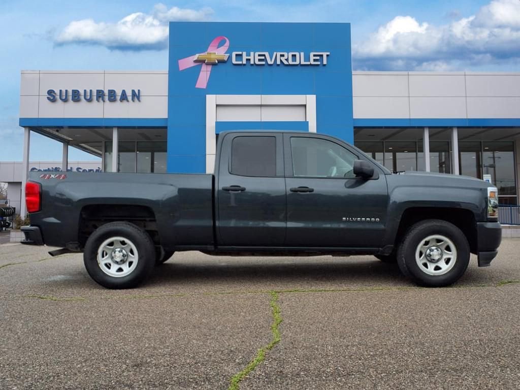 Thumbnail: 2018 Chevrolet Silverado 1500 - 4