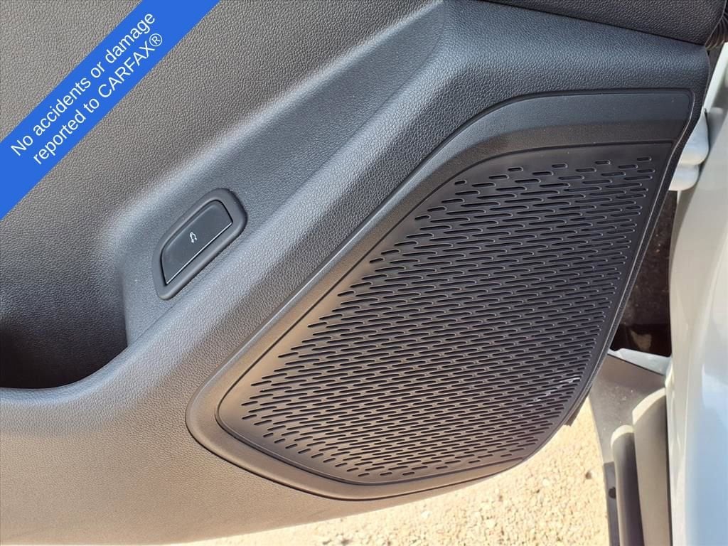 Thumbnail: 2024 Chevrolet Traverse - 17