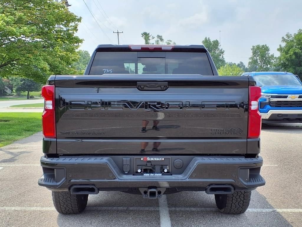 Thumbnail: 2025 Chevrolet Silverado 1500 - 5