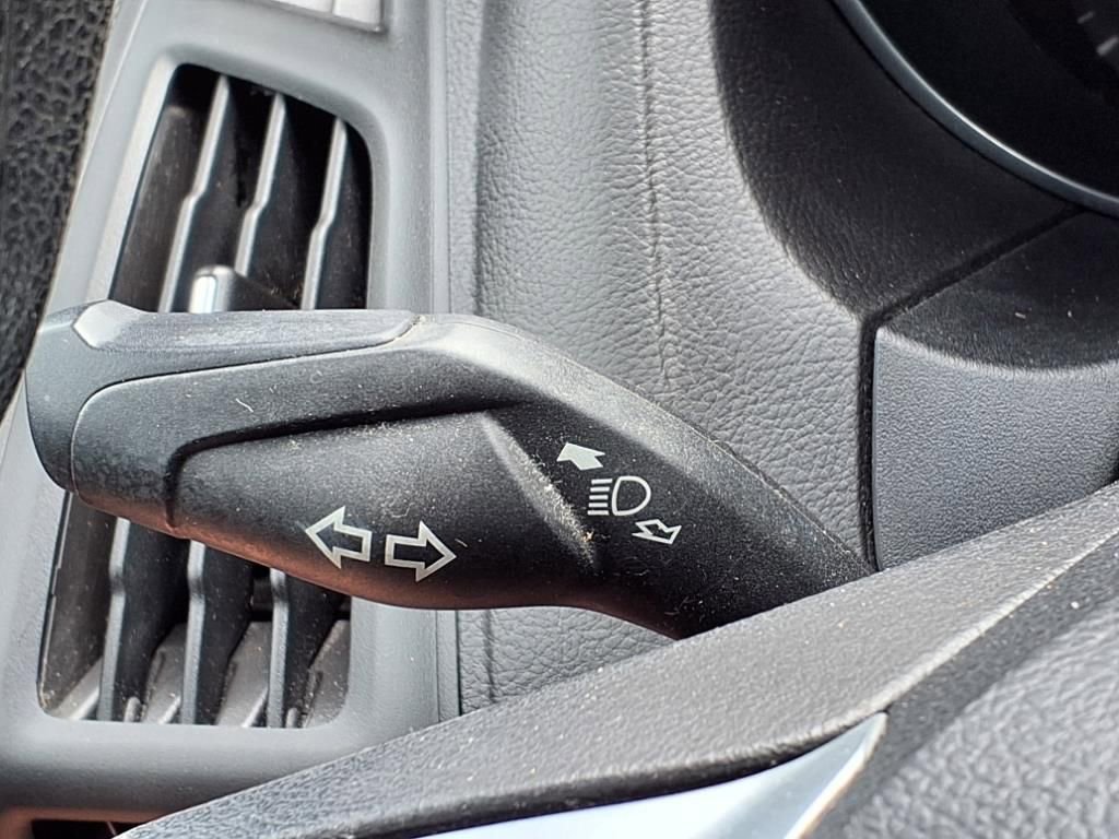Thumbnail: 2013 Ford Focus - 20