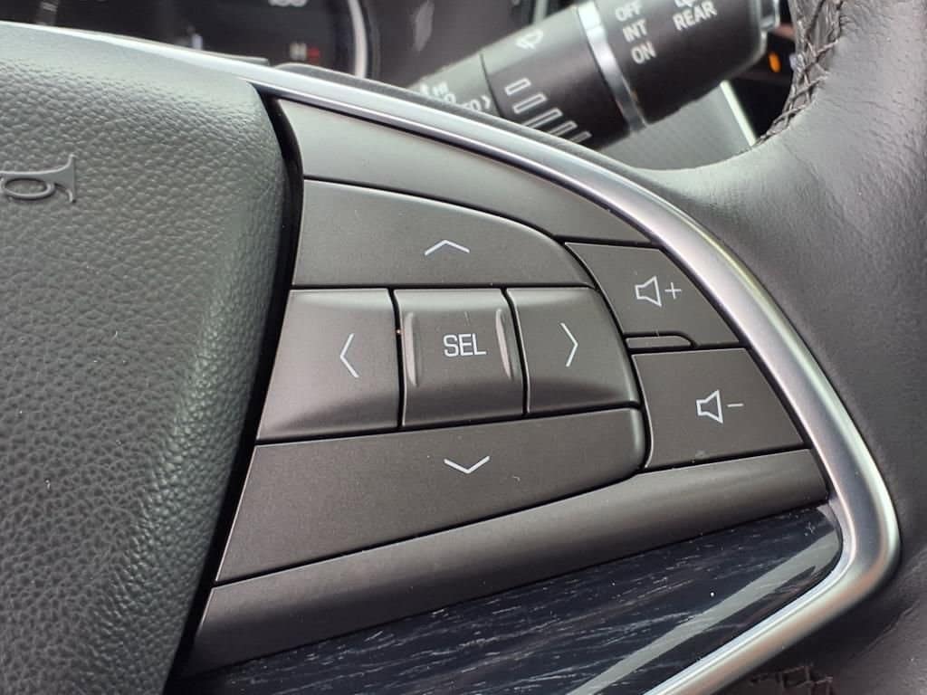 Thumbnail: 2024 Cadillac XT5 - 28