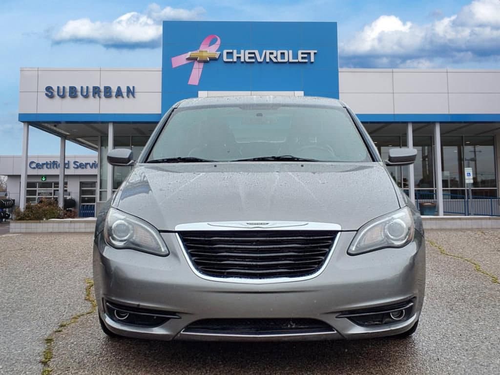 Thumbnail: 2012 Chrysler 200 - 2