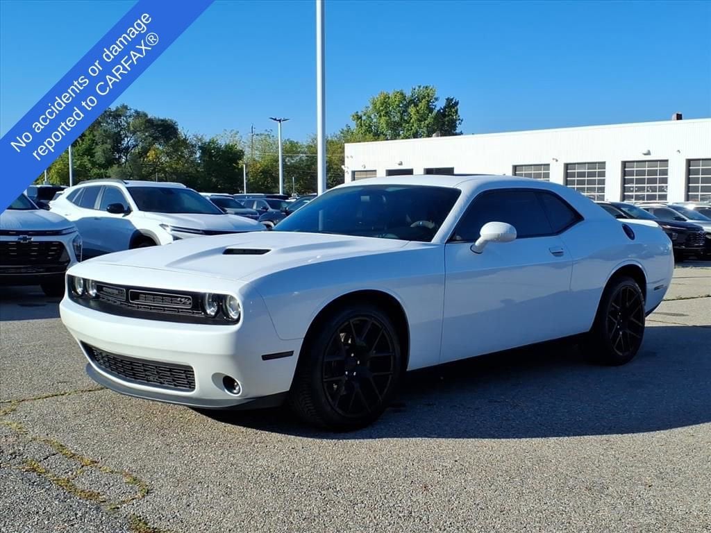 Thumbnail: 2016 Dodge Challenger - 1