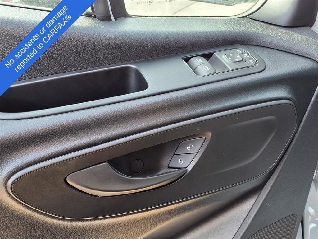 Thumbnail: 2023 Mercedes-Benz Sprinter - 17