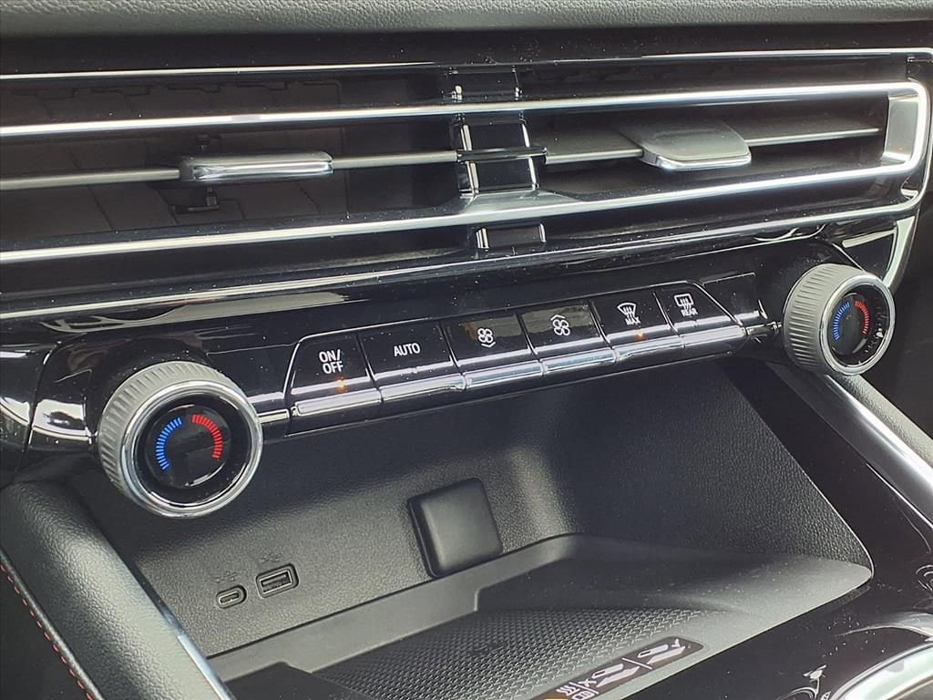 Thumbnail: 2026 Chevrolet Traverse - 21