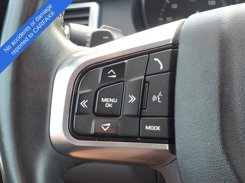Thumbnail: 2017 Land Rover Discovery Sport - 26