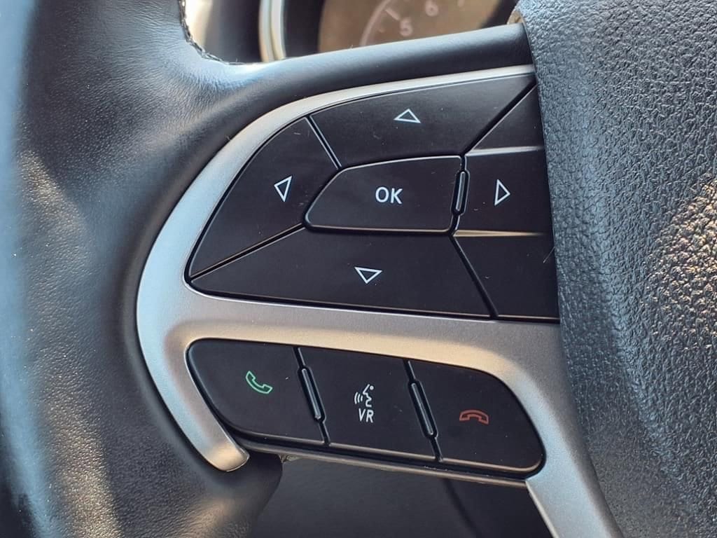 Thumbnail: 2018 Jeep Grand Cherokee - 20