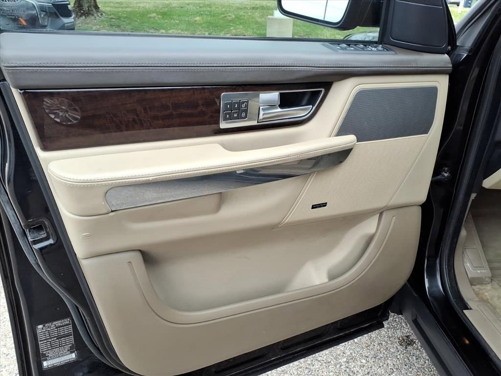 Thumbnail: 2011 Land Rover Range Rover Sport - 14