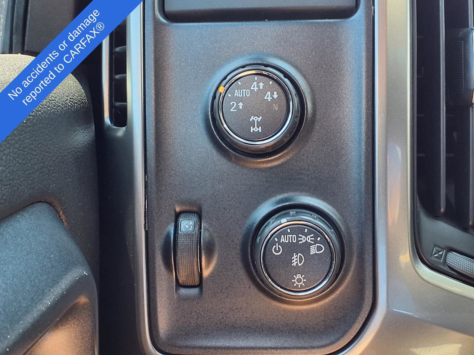 Thumbnail: 2015 Chevrolet Silverado 1500 - 28