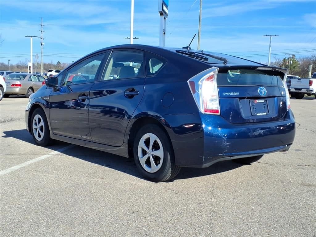 Thumbnail: 2013 Toyota Prius - 4