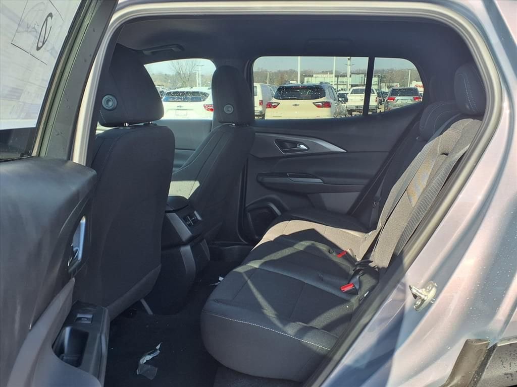 Thumbnail: 2026 Chevrolet Equinox - 9