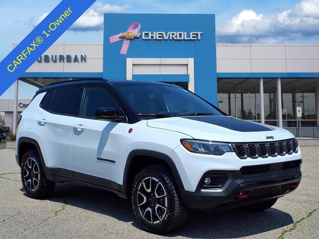 2025 Jeep Compass Trailhawk 3