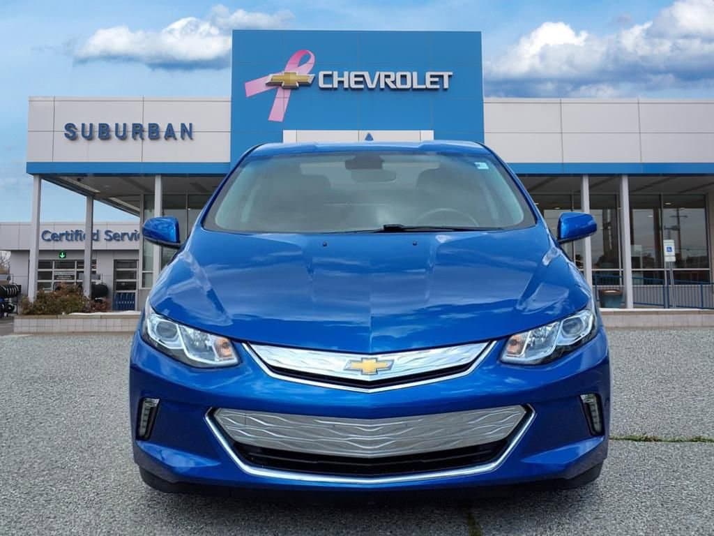 Thumbnail: 2017 Chevrolet Volt - 2